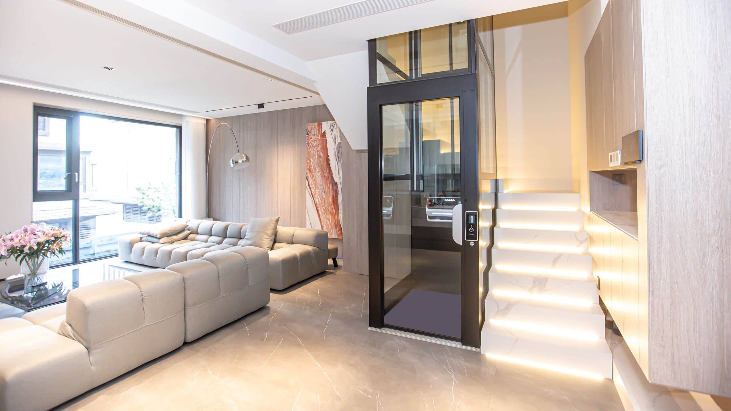 Kalea Kosmos platform lift